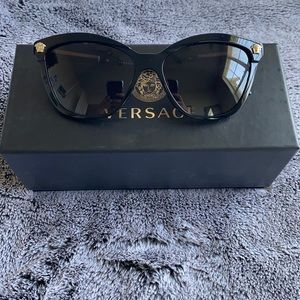 NWOT Authentic Versace Sunglasses